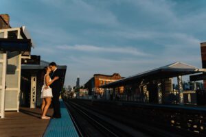 Chicago L engagement Pictures